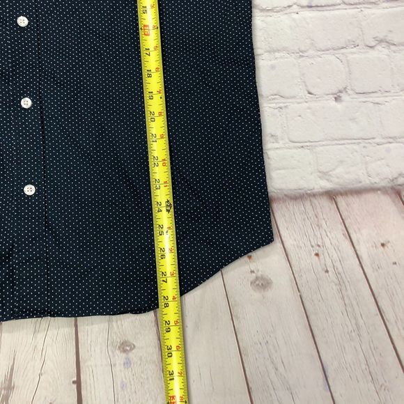 Old Navy Men Slim Fit Non-Iron Built In Flex Signature Shirt Size Medium M126 -1 - Picture 4 of 14